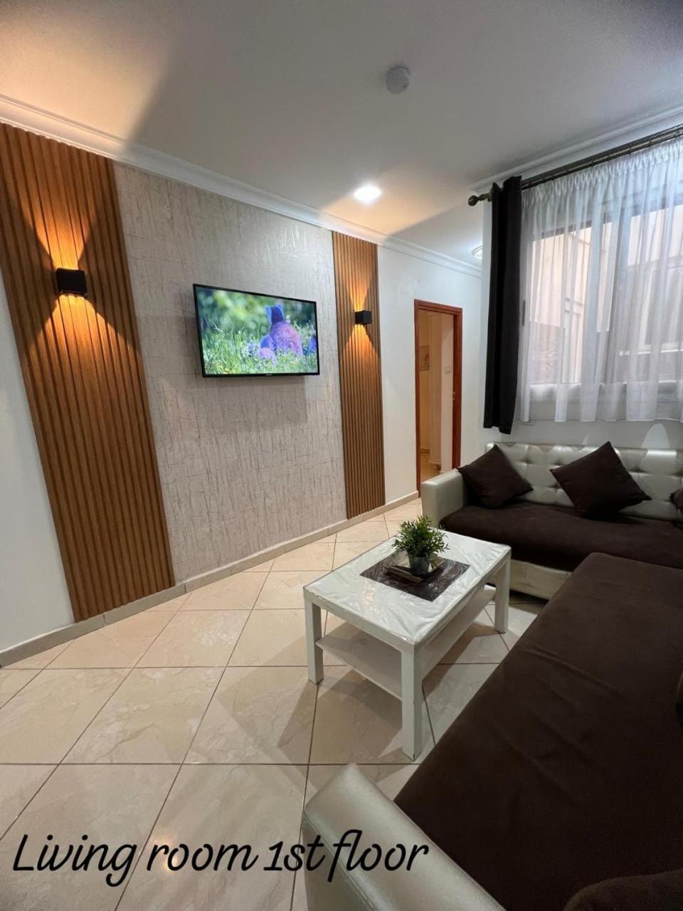Apartment Ayoub -For Families Only- Nador Esterno foto