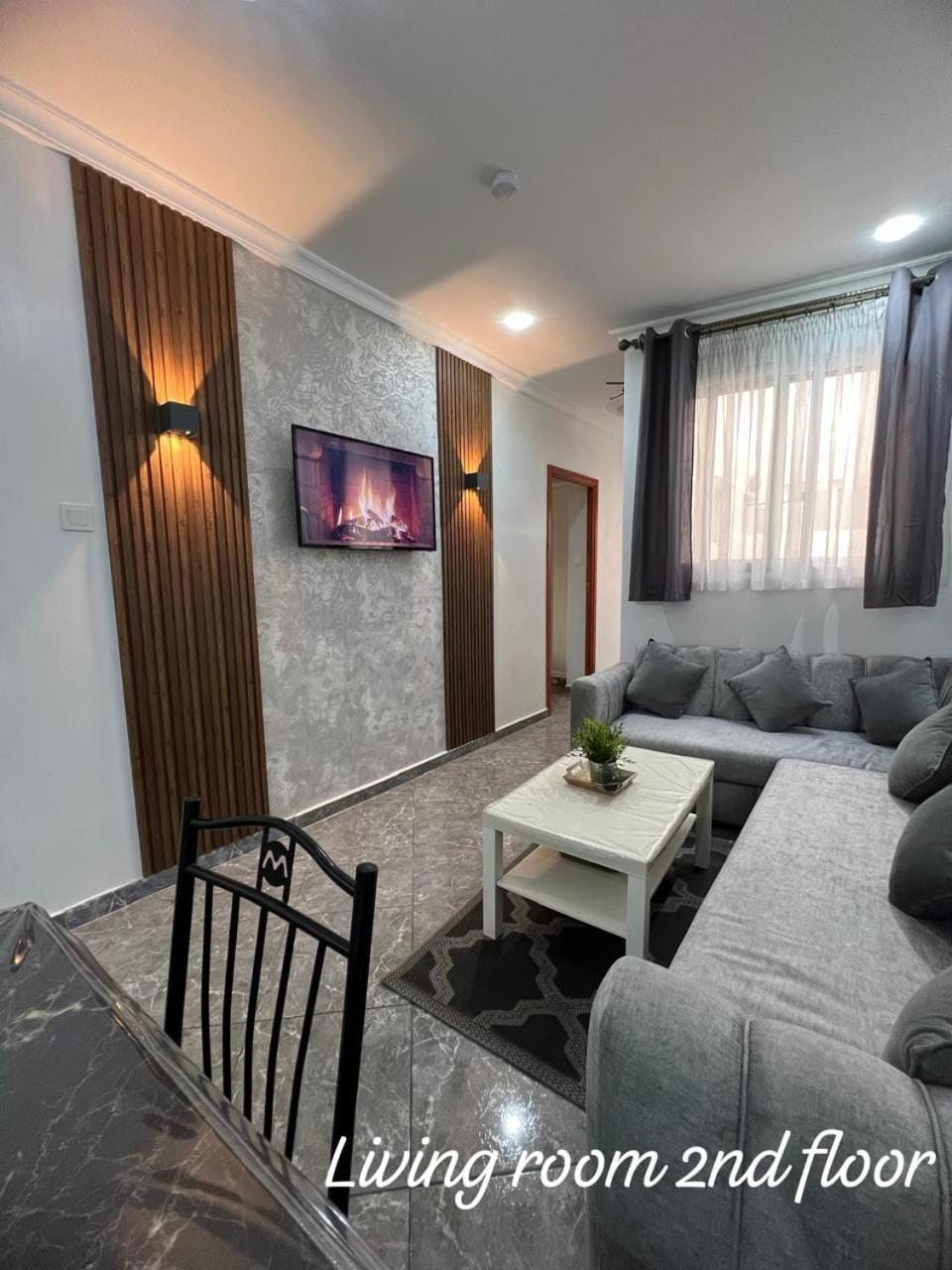 Apartment Ayoub -For Families Only- Nador Esterno foto