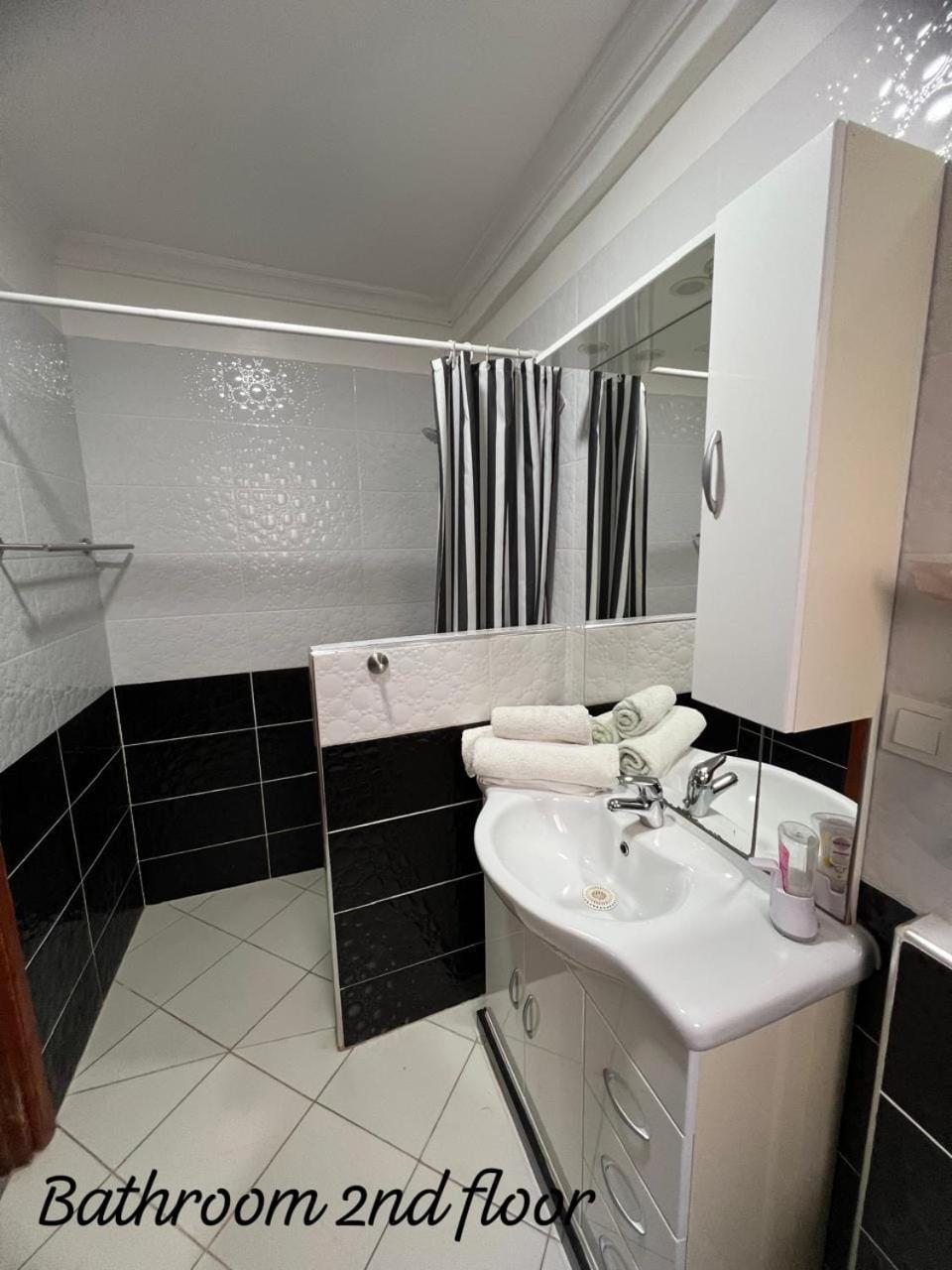 Apartment Ayoub -For Families Only- Nador Esterno foto